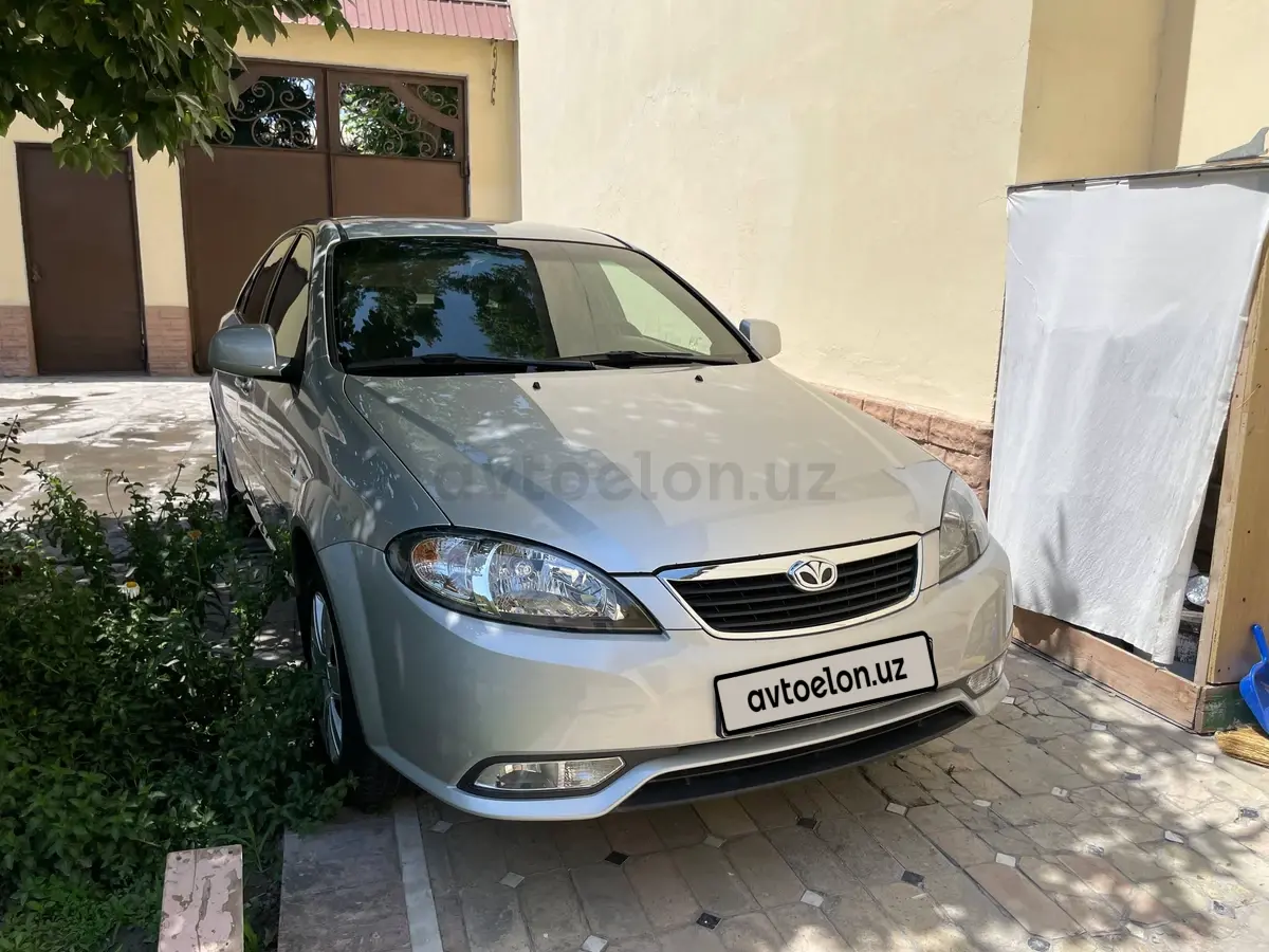 Chevrolet Gentra,  2 позиция