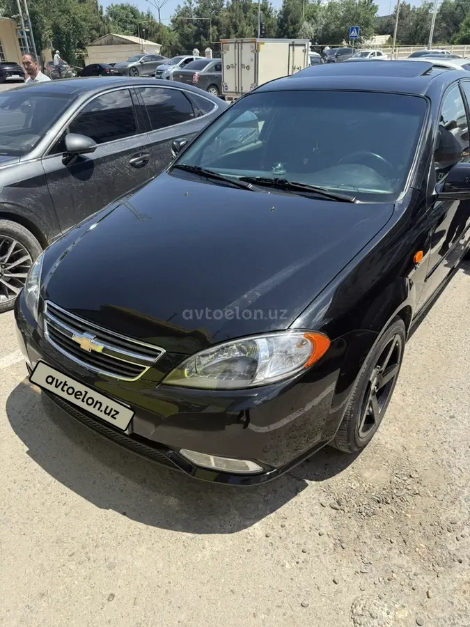 Chevrolet Gentra,  3 позиция