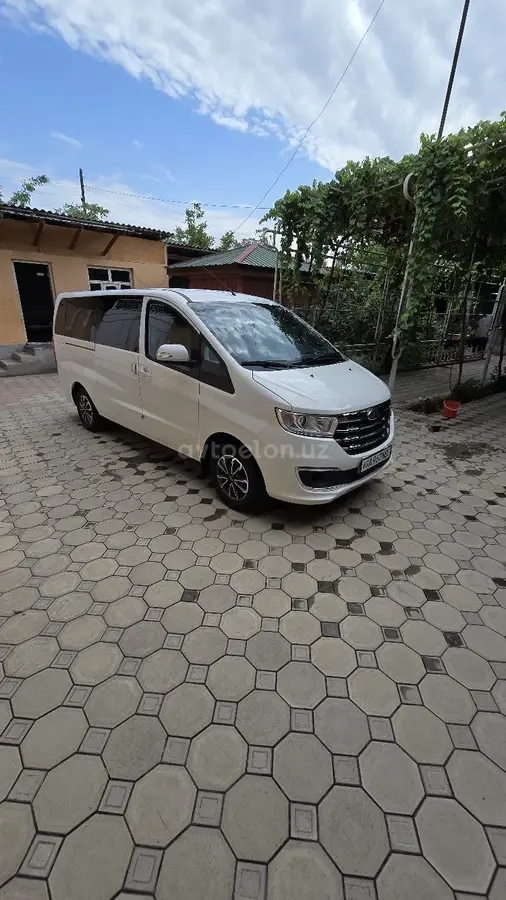 JAC M3