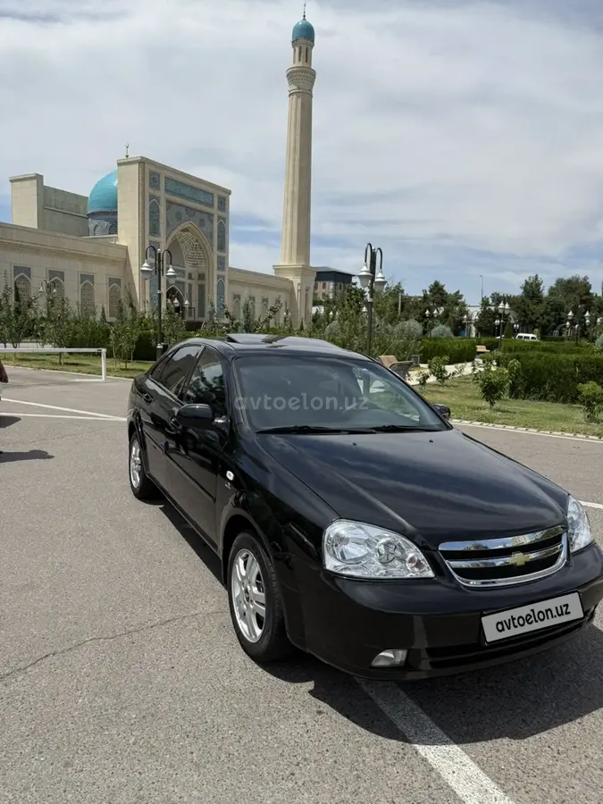 Chevrolet Lacetti,  3 позиция