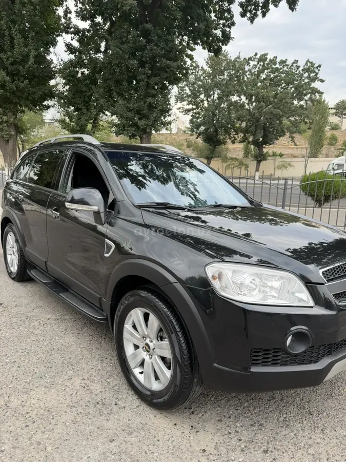 Chevrolet Captiva,  1 позиция