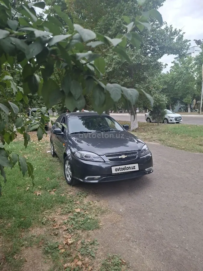 Chevrolet Gentra,  1 позиция