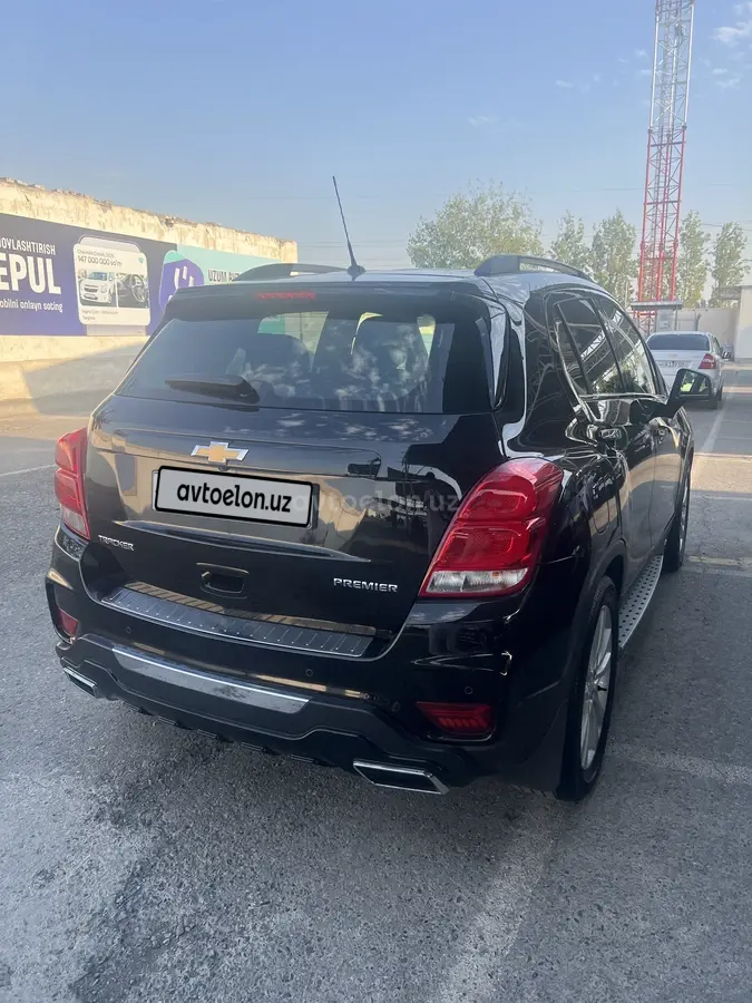 Chevrolet Tracker,  3 позиция
