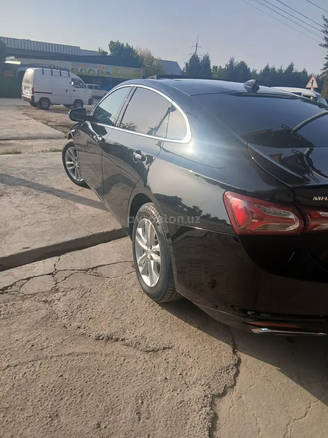 Chevrolet Malibu 2