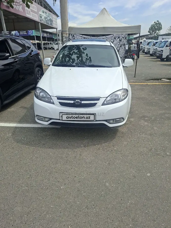Chevrolet Gentra,  3 позиция