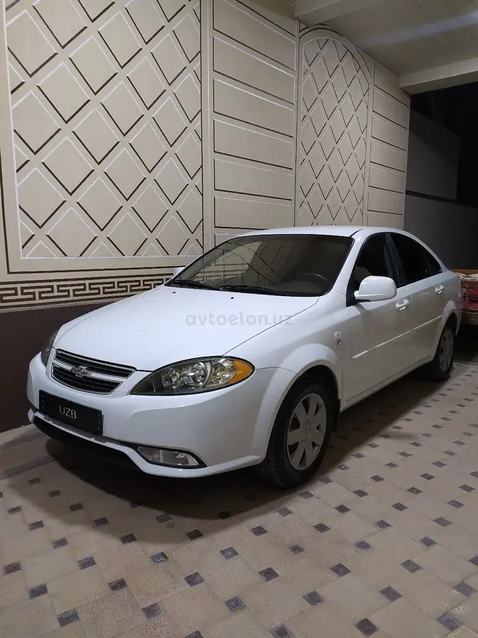 Chevrolet Gentra,  2 позиция