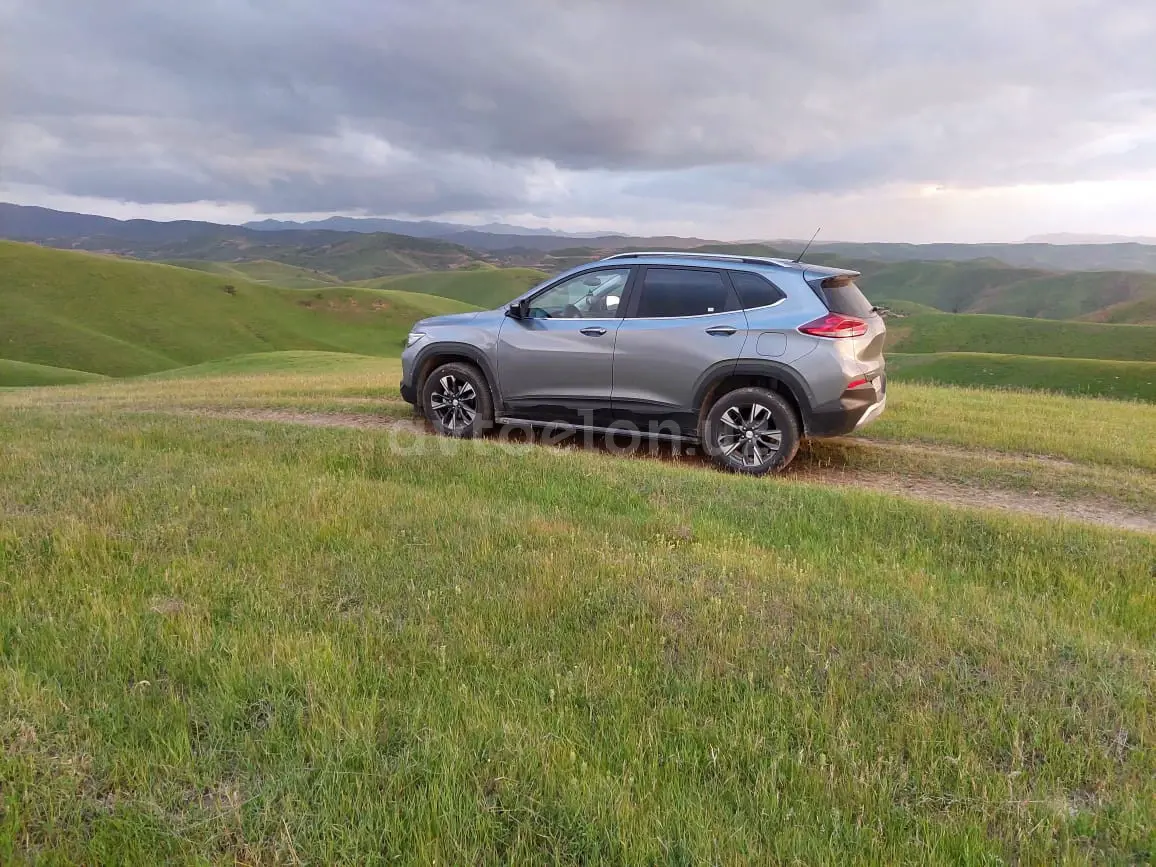 Chevrolet Tracker,  3 позиция