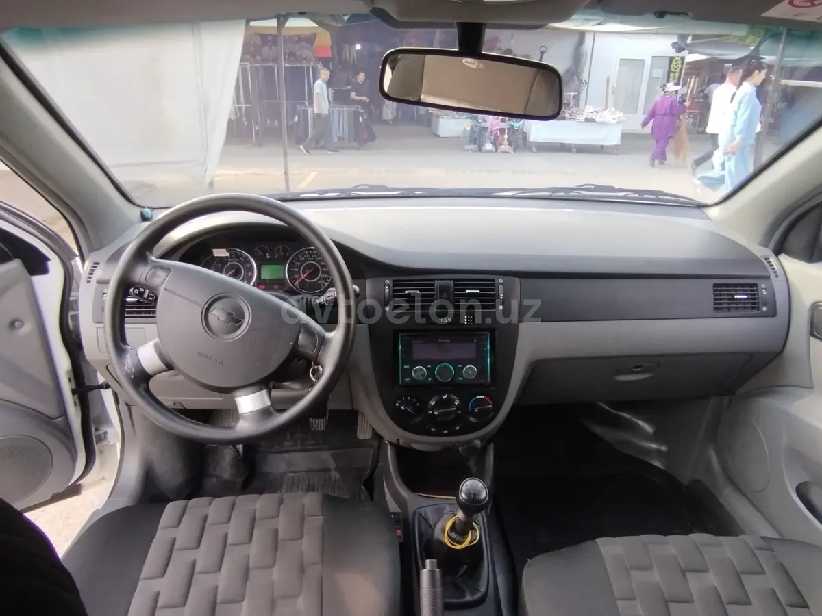 Chevrolet Gentra,  2 позиция