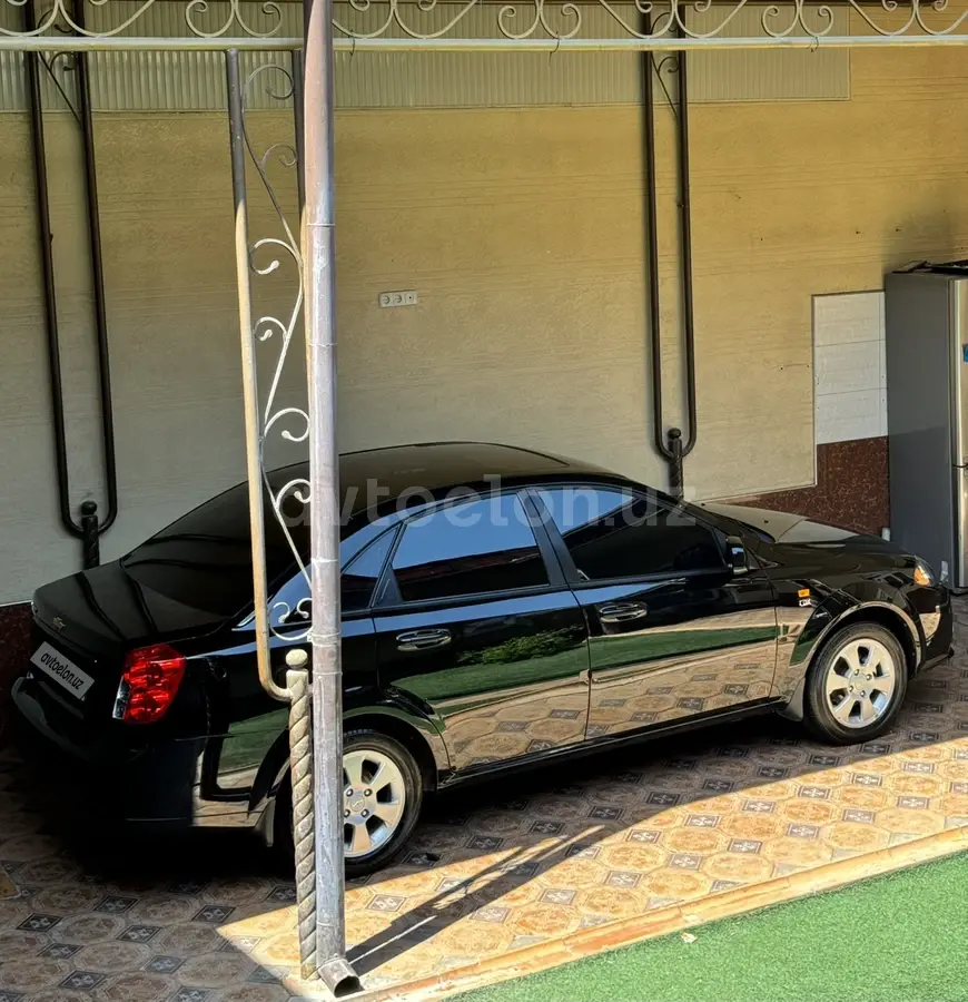 Chevrolet Gentra,  3 позиция