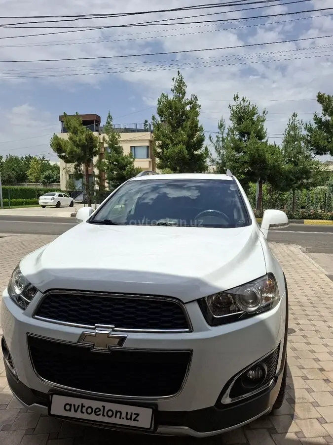 Chevrolet Captiva,  3 позиция