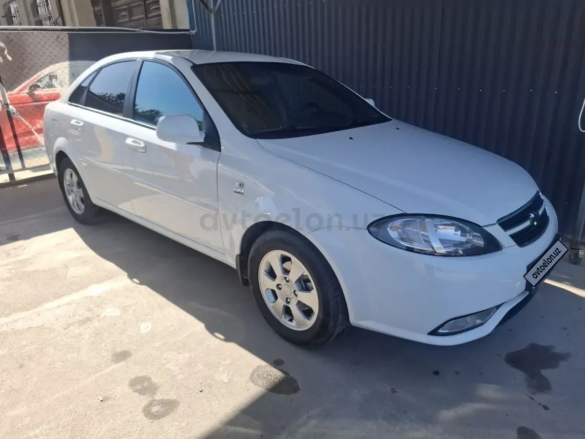 Chevrolet Gentra,  3 позиция