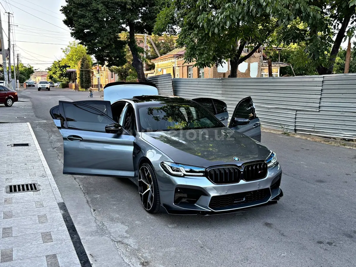 BMW M5