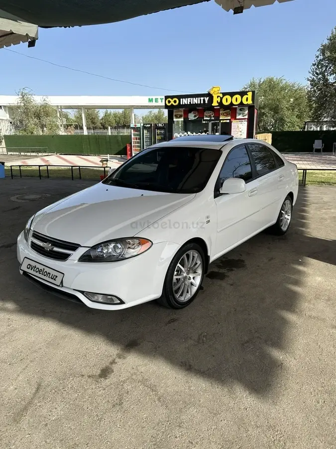 Chevrolet Gentra,  3 позиция