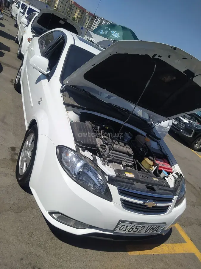 Chevrolet Gentra,  3 позиция