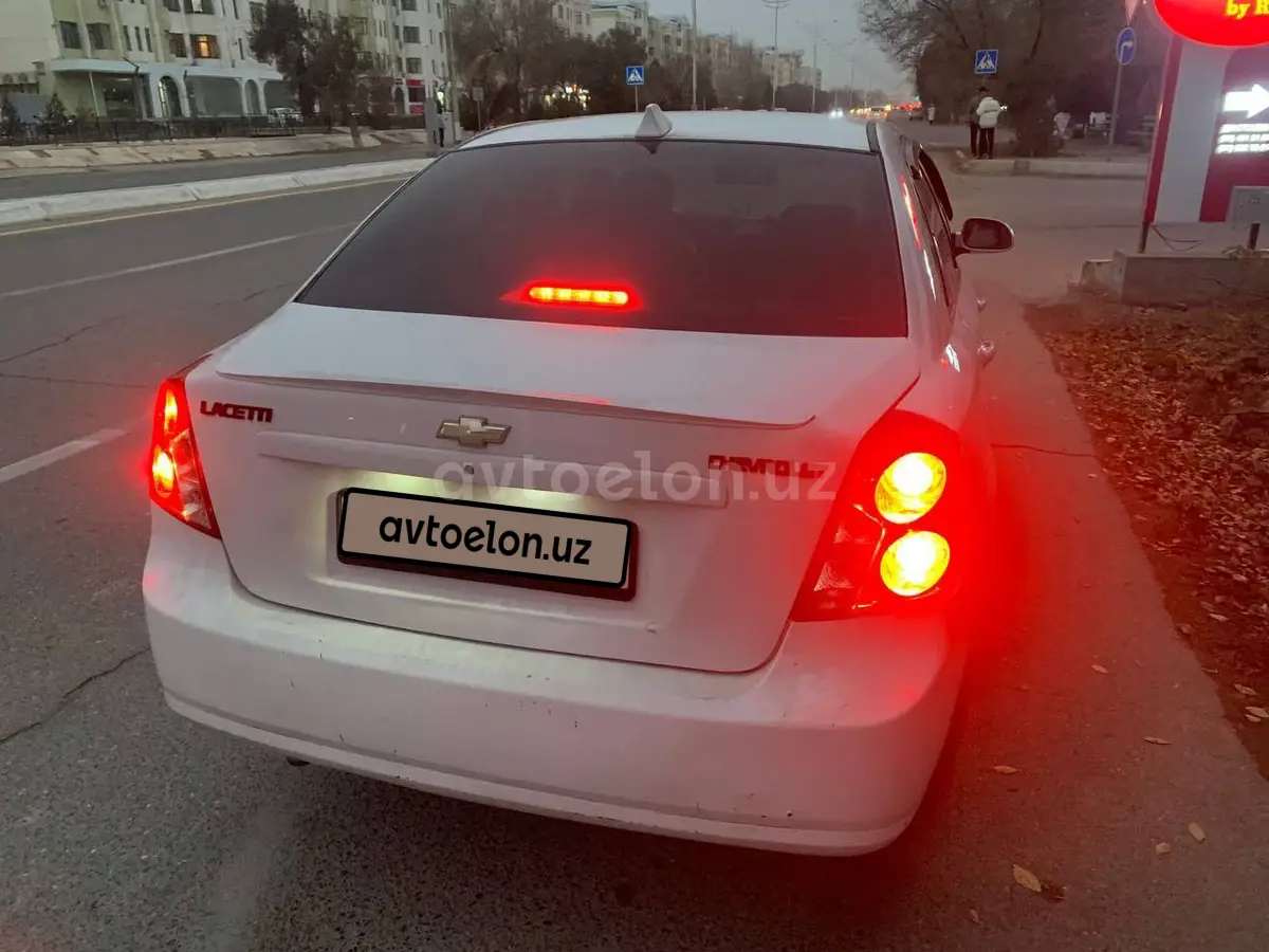 Chevrolet Lacetti,  2 позиция