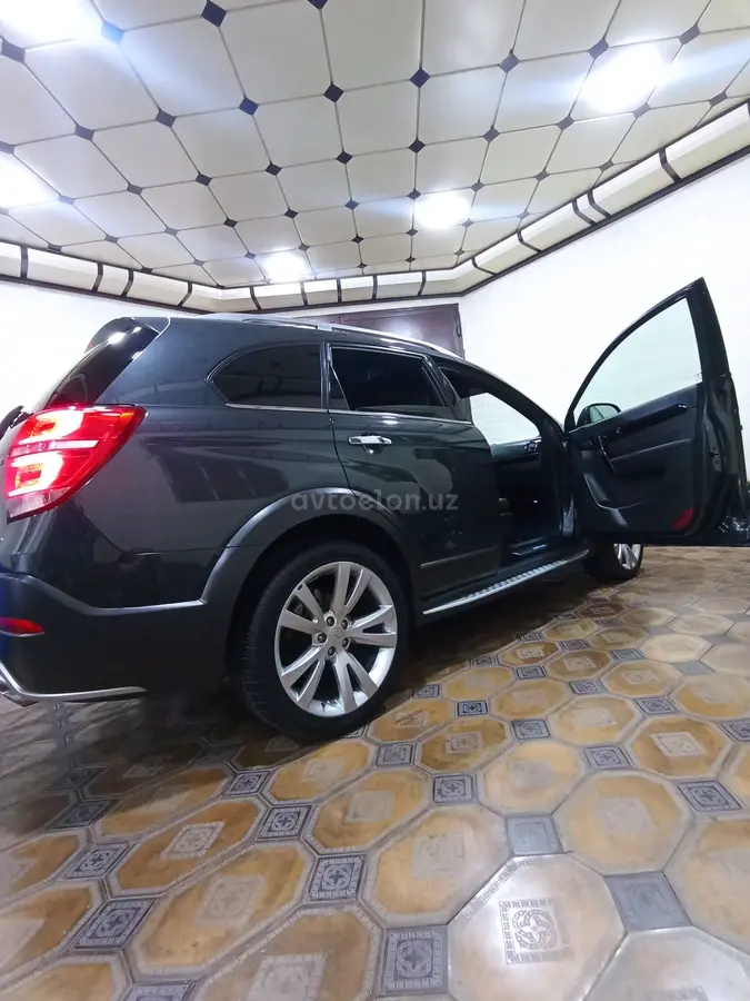 Chevrolet Captiva,  4 позиция