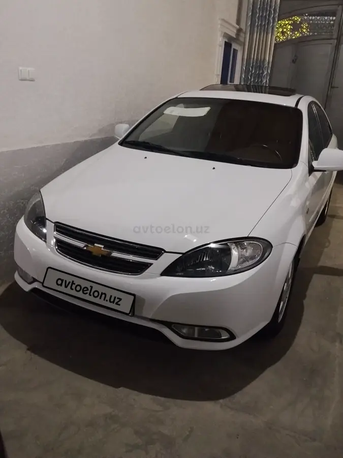 Chevrolet Gentra,  3 позиция
