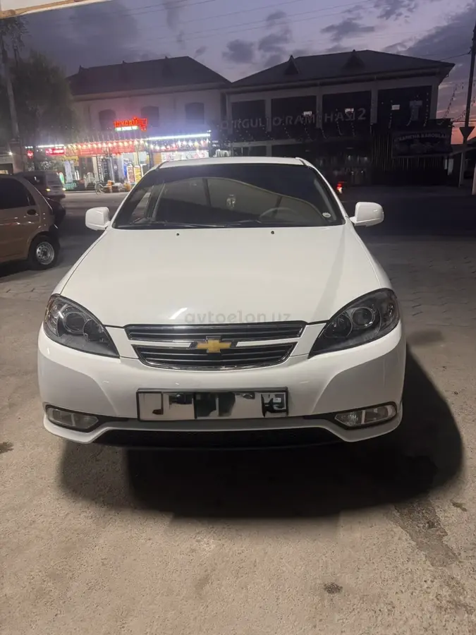 Chevrolet Gentra,  3 позиция