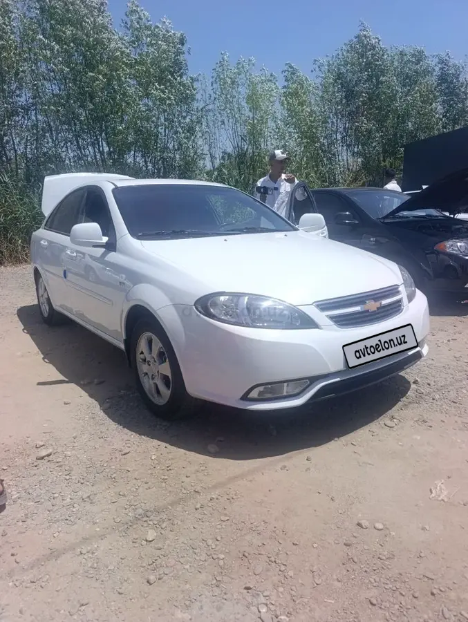 Chevrolet Gentra,  3 позиция