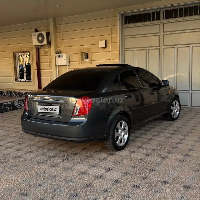 Chevrolet Gentra,  3 позиция