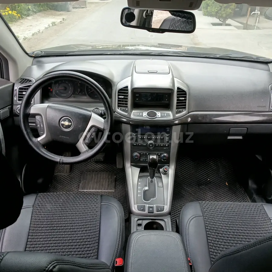 Chevrolet Captiva,  3 позиция