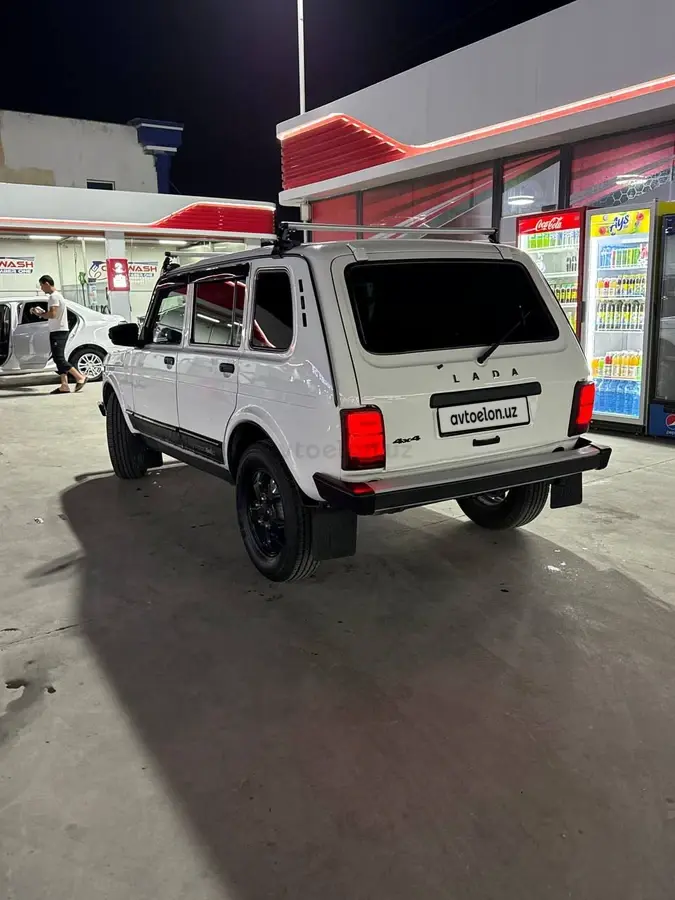 ВАЗ (Lada) Нива 5-ти дверный