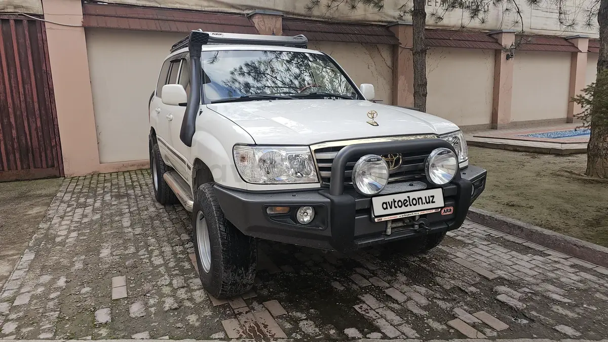 Toyota Land Cruiser