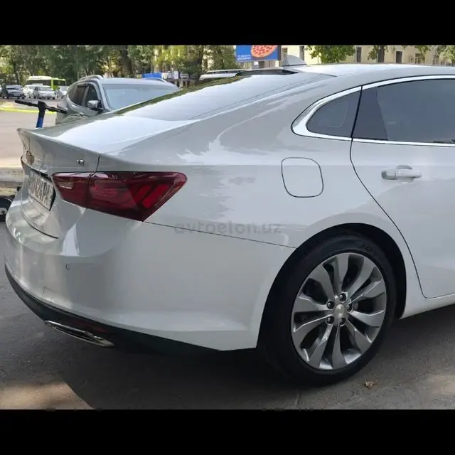 Chevrolet Malibu 2
