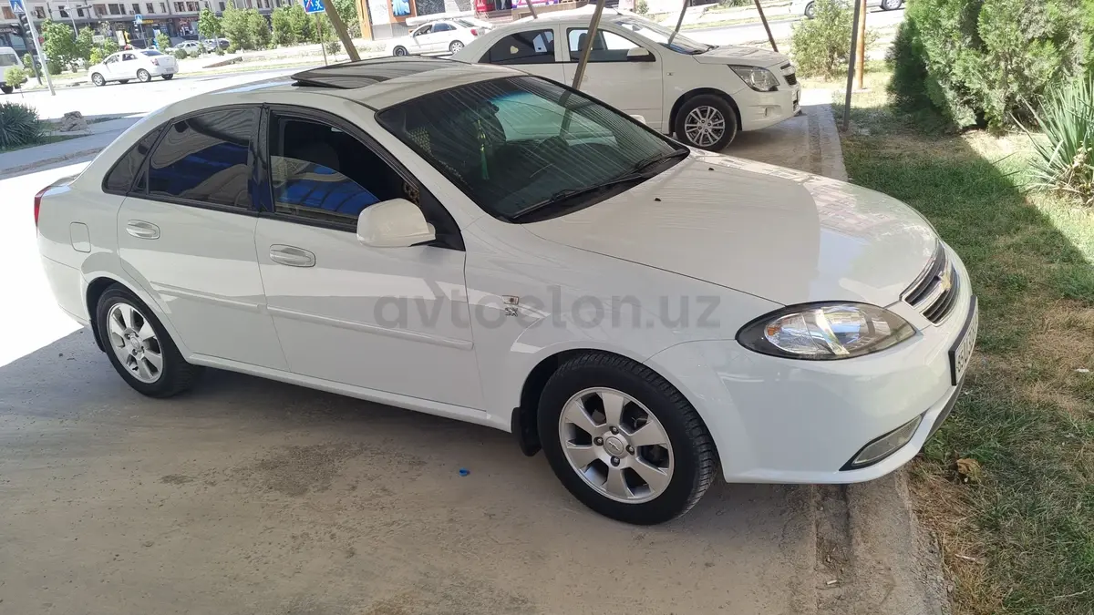 Chevrolet Gentra,  3 позиция
