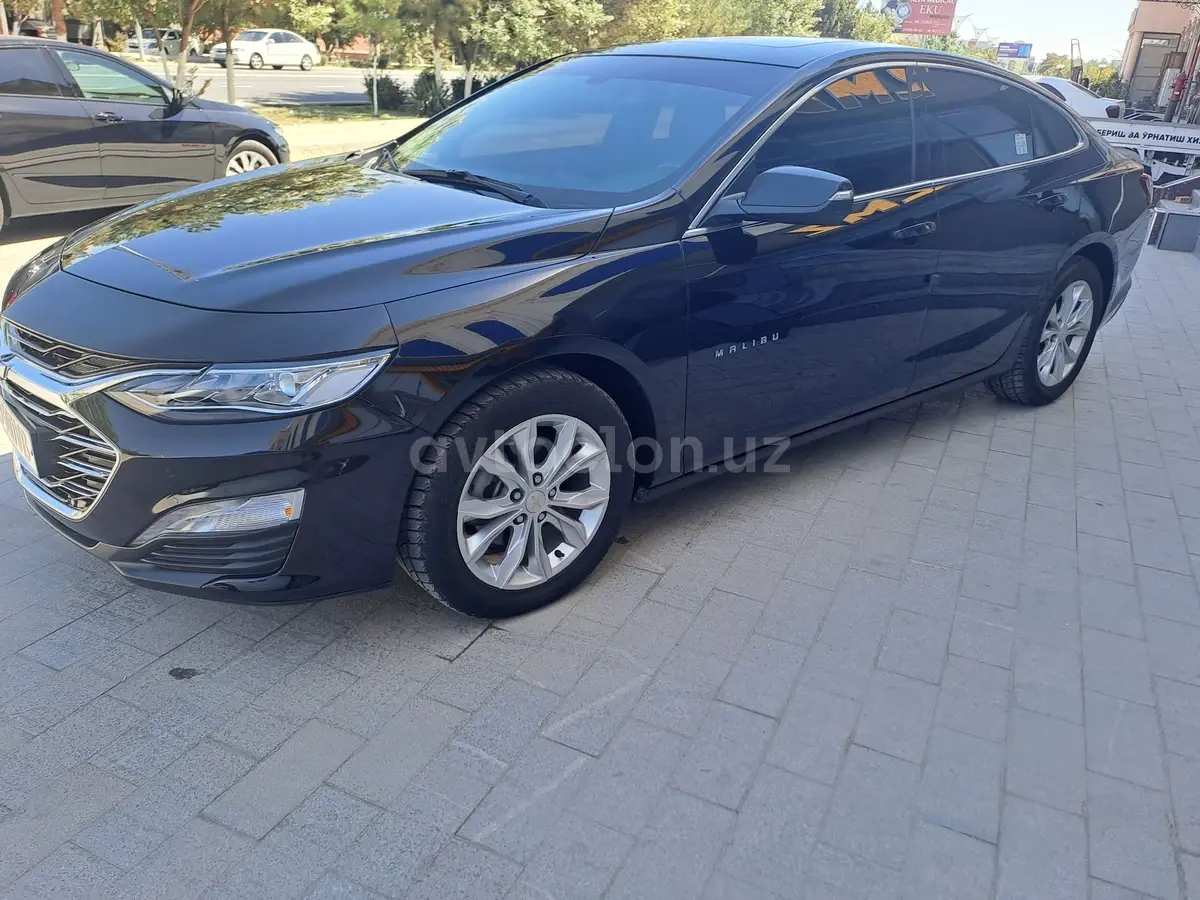 Chevrolet Malibu 2