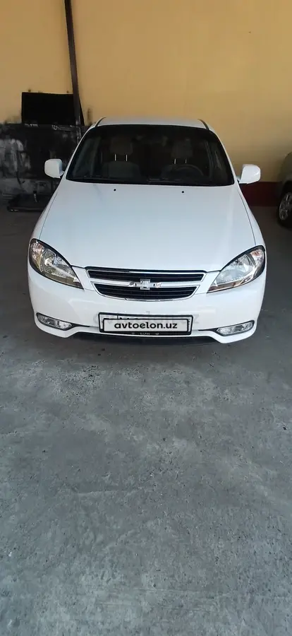 Chevrolet Gentra,  3 позиция