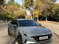 Серый Hyundai Elantra 2021 года, КПП Автомат, в Ташкент за 16 500 y.e. id7636929