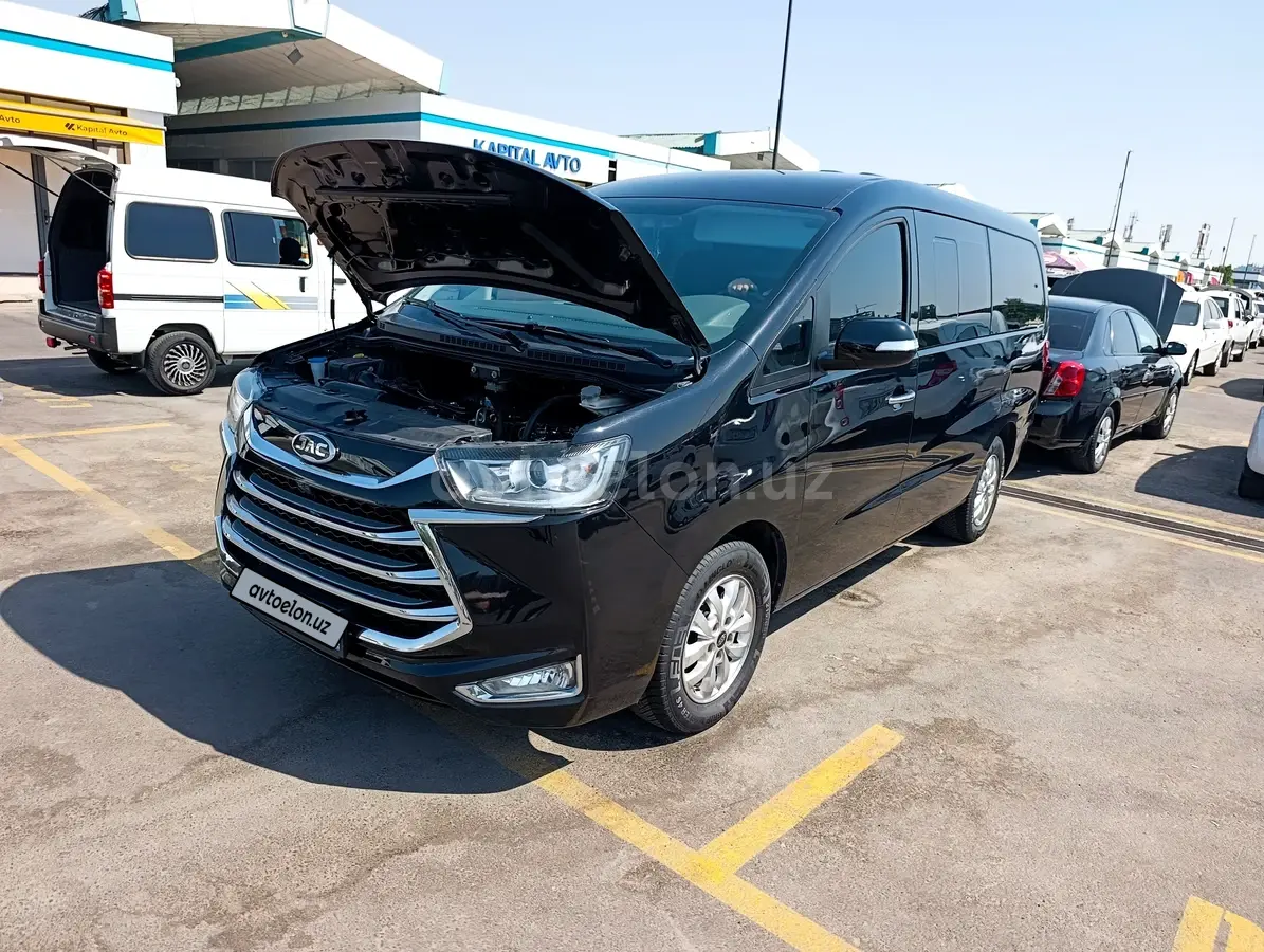 JAC M4