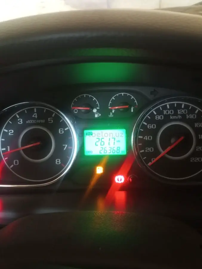 Chevrolet Gentra,  1 позиция Газ-бензин
