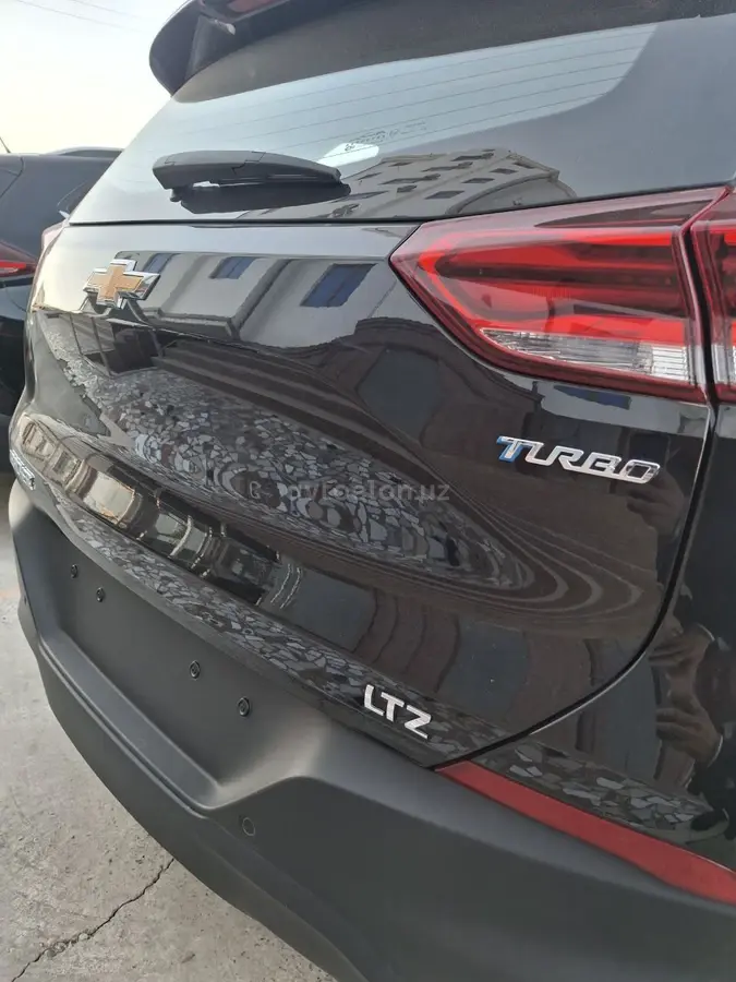 Chevrolet Tracker,  2 позиция
