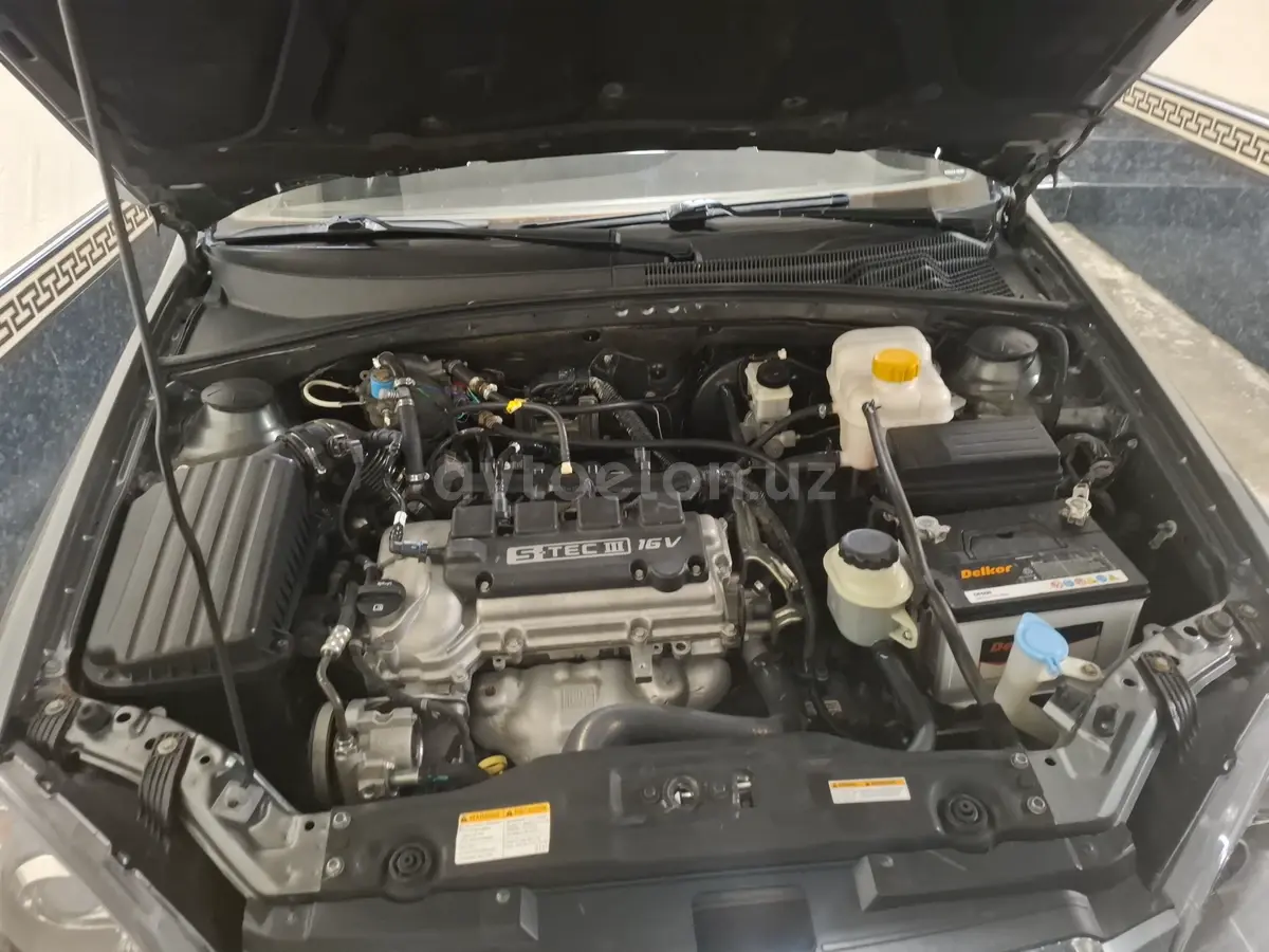 Chevrolet Gentra,  3 позиция