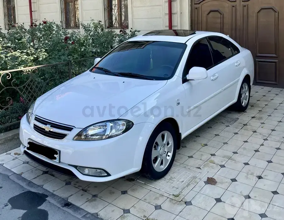 Chevrolet Gentra,  3 позиция