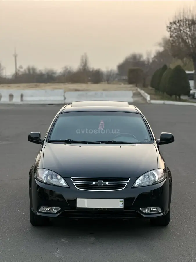 Chevrolet Gentra,  3 позиция