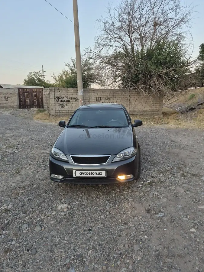 Chevrolet Gentra,  3 позиция