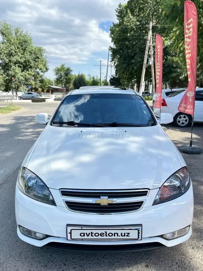 Chevrolet Gentra,  3 позиция