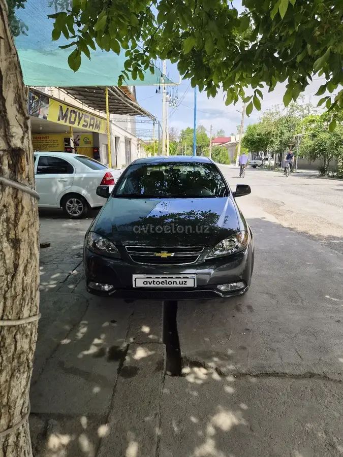 Chevrolet Gentra,  3 позиция