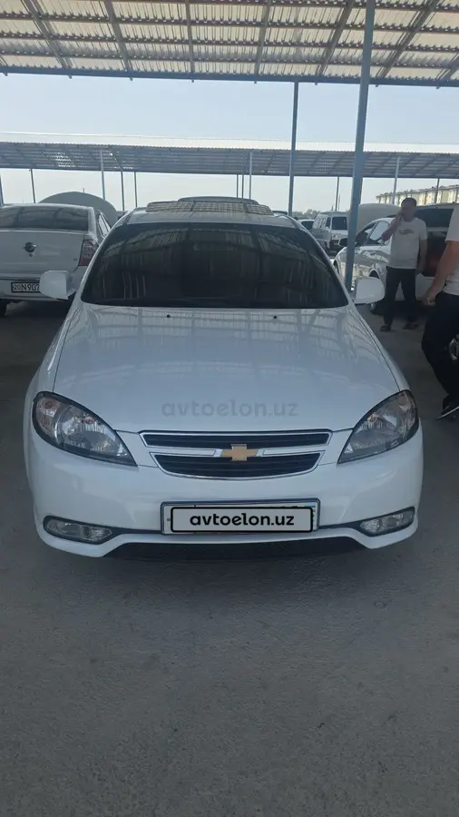 Chevrolet Gentra,  3 позиция