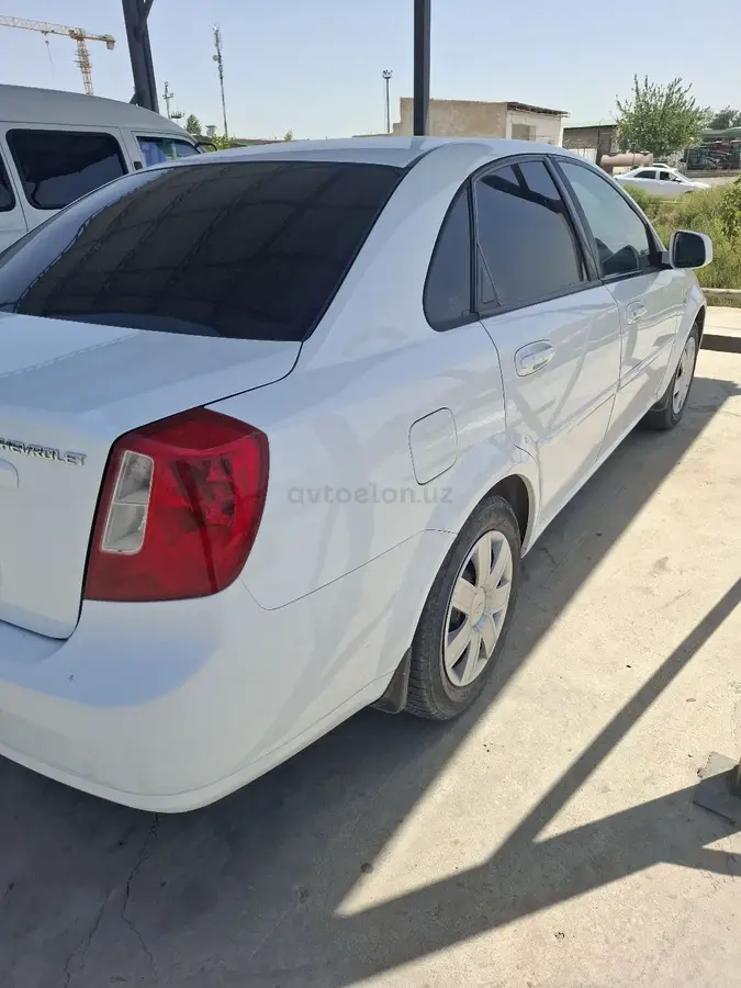 Chevrolet Gentra,  2 позиция