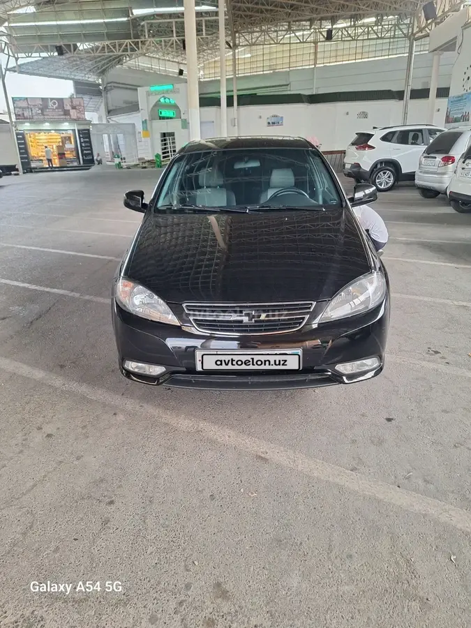 Chevrolet Gentra,  3 позиция