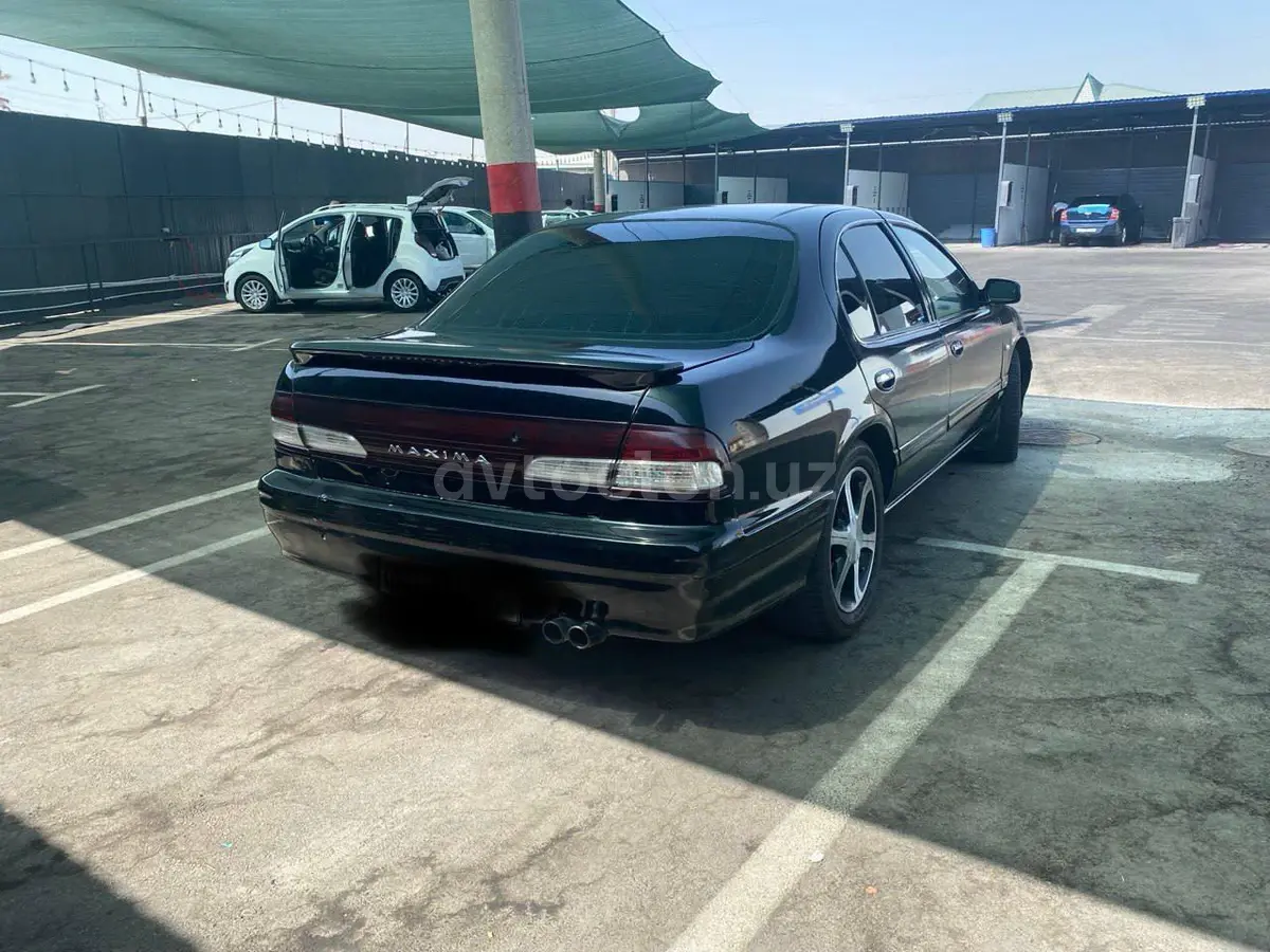 Nissan Maxima