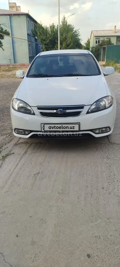 Chevrolet Gentra,  2 позиция