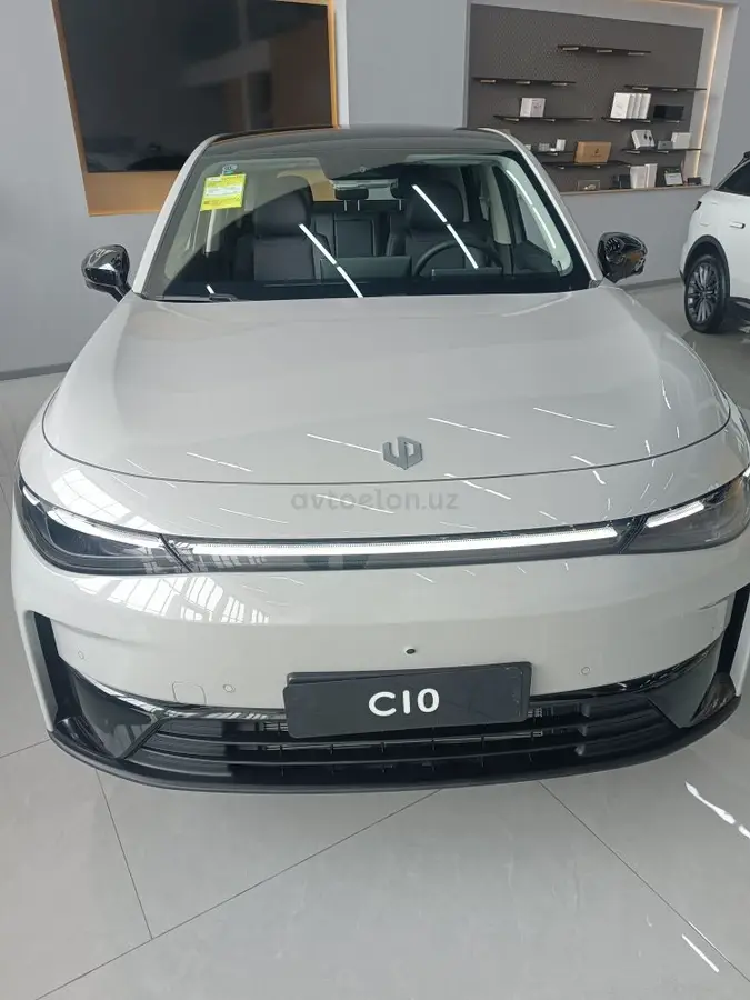 Leapmotor C10