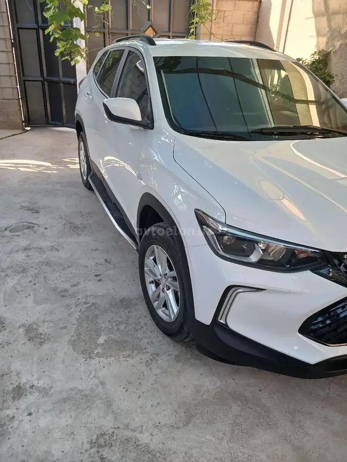 Chevrolet Tracker 2