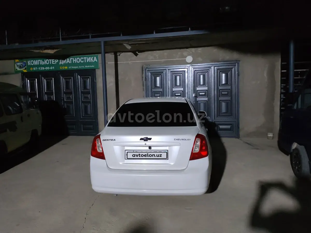 Chevrolet Gentra,  3 позиция