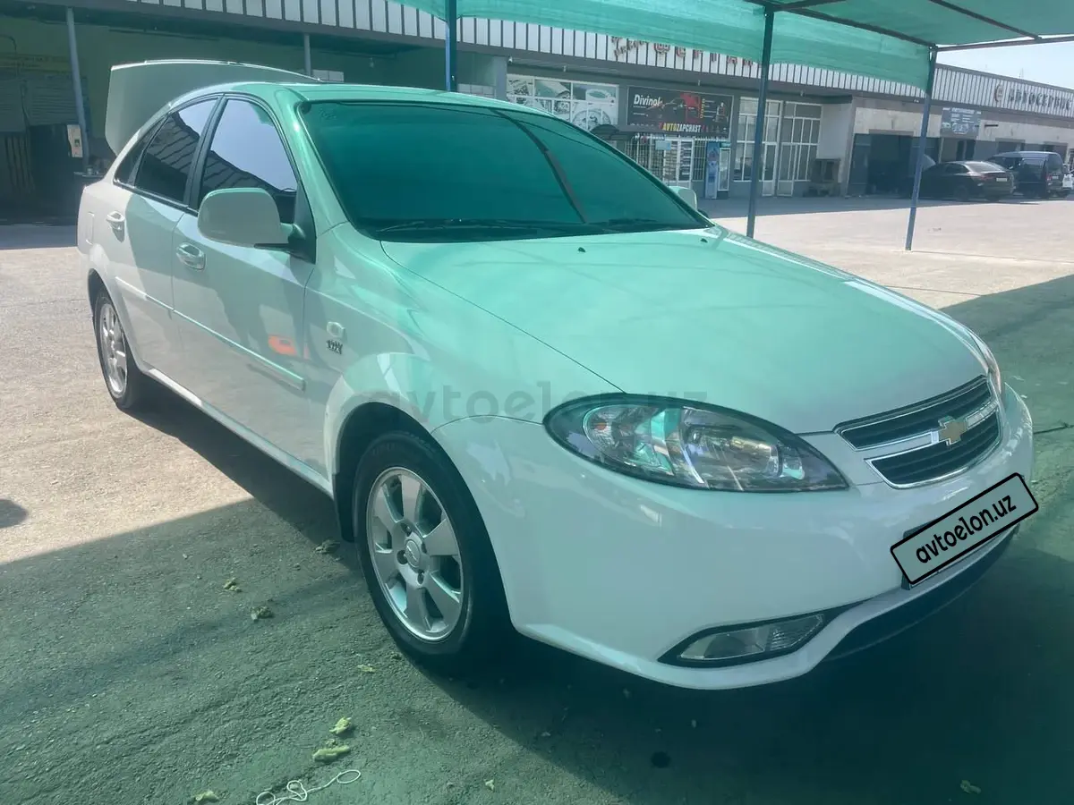 Chevrolet Gentra,  3 позиция